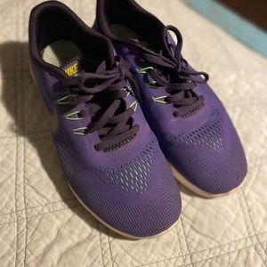 Youth size 7 purple Nike